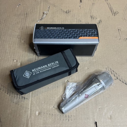Neumann microfono palmare